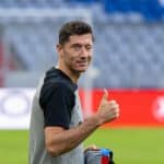 3 Lewandowski can be Barcelona's weapon to end the Bavarian complex?